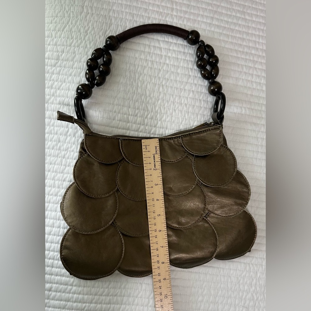 Vintage Elegant Circle Flap Wooden Beaded Handle Shoulder Handbag - Picture 13 of 13
